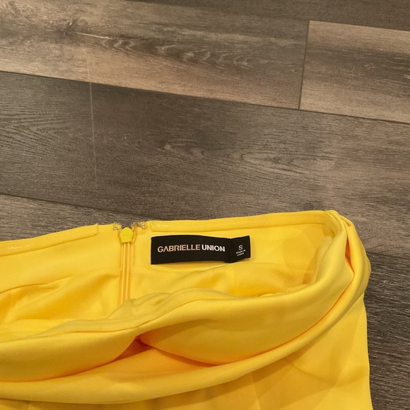 Yellow Strapless Dress by Gabrielle Union Size Small - Picture 4 of 8
